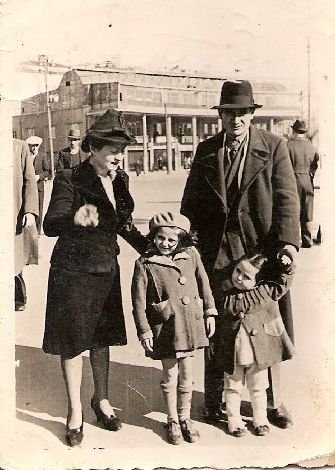 Kon mis djenitores i mi ermana en Taksim - 1941