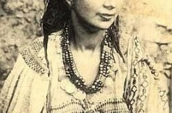 sephardic woman morocco