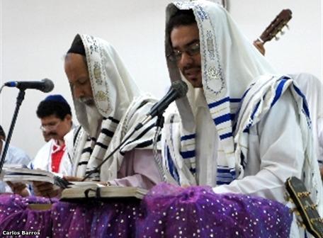 ecuador4 300 familias atraídas por Israel.