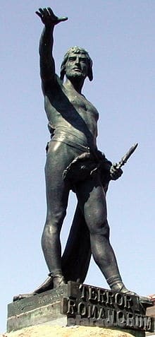 viriato Estatua en honor de Viriato ubicada en la ciudad de Zamora, España. En el pedestal puede leerse la leyenda TERROR ROMANORUM.