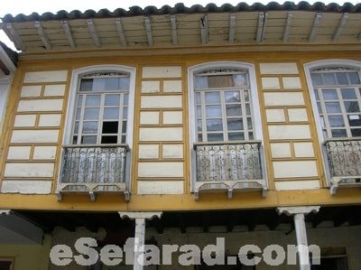 Casa donde vivieron en el pasado familia de Anusim y donde encontraron signo de Mezuza