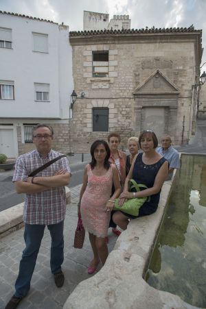 Miembros de la asociación cultural Iuventa, en Jaén. / JOSÉ MANUEL PEDROSA