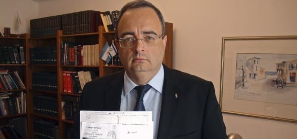 León Amirás, un abogado israelí de ancestros sefaradíes, uno de los cientos de miles de israelíes que podrían acogerse a la nacionalidad española (Elías L. Benaroch / EFE)