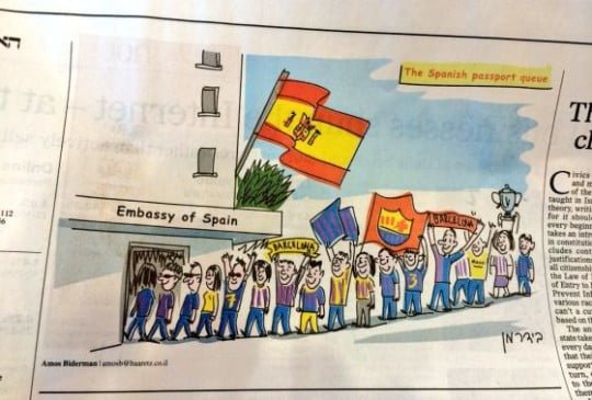 Viñeta del diario israelí Haaretz en la que los judíos hacen cola para obtener la nacionalidad española.
