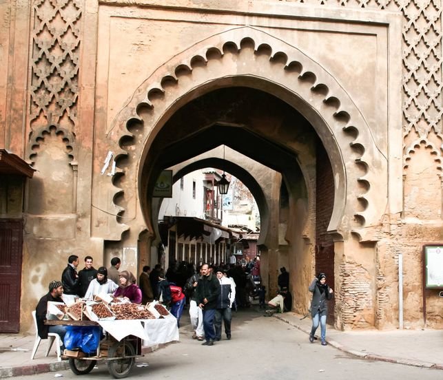 Bab Semmarine, uno de los accesos de la judería de Fez. VIAJAR AHORA