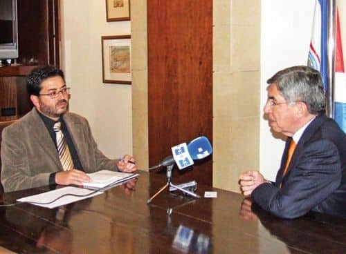 Junto a Oscar Arias, quien fue Presidente de Costa Rica y Recibió el Premio Nobel de la Paz en 1987. Foto: Ana Cardenes