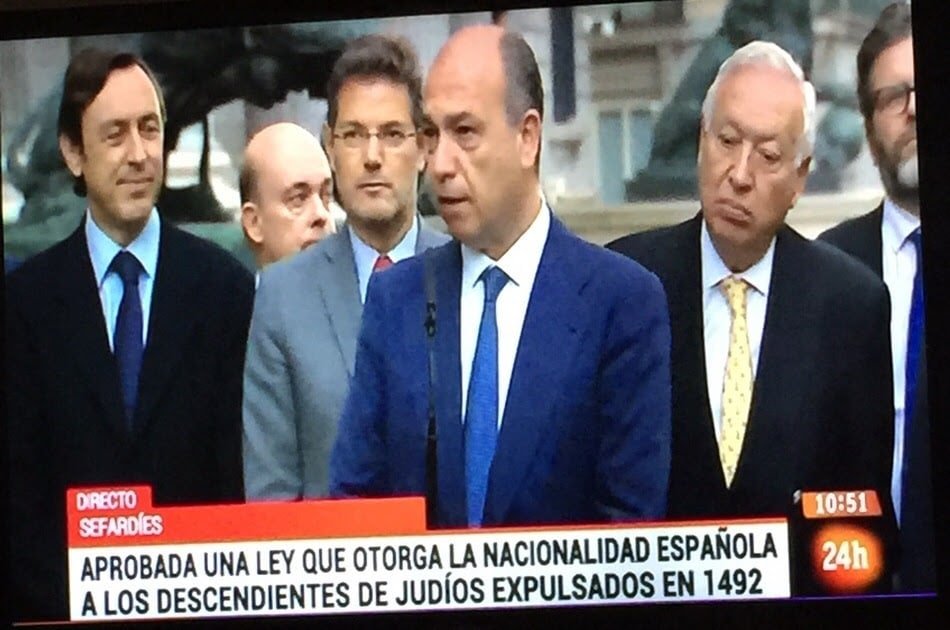 Declaraciones oficiales esta mañana a la puerta del Congreso de los Diputados al conocerse la aprobación de la ley