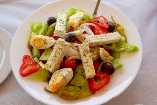 Deliciosa y colorida ensalada griega/ Foto: F. López-Seivane