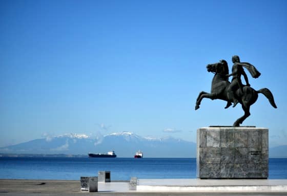 Poderosa imagen ecuestre de Alejandro con el Monte Olimpo al fondo/ Foto: Turismo de Grecia