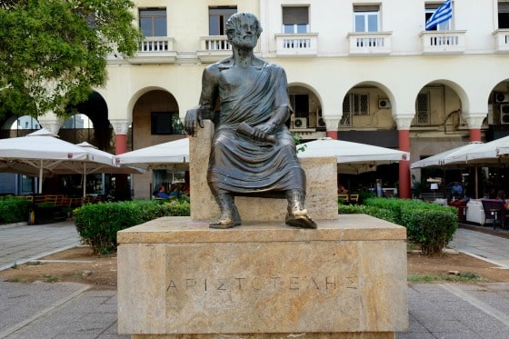 Estatua de Aristóteles, maestro de Alejandro, en la plaza del mismo nombre/ Foto: F. López-Seivane