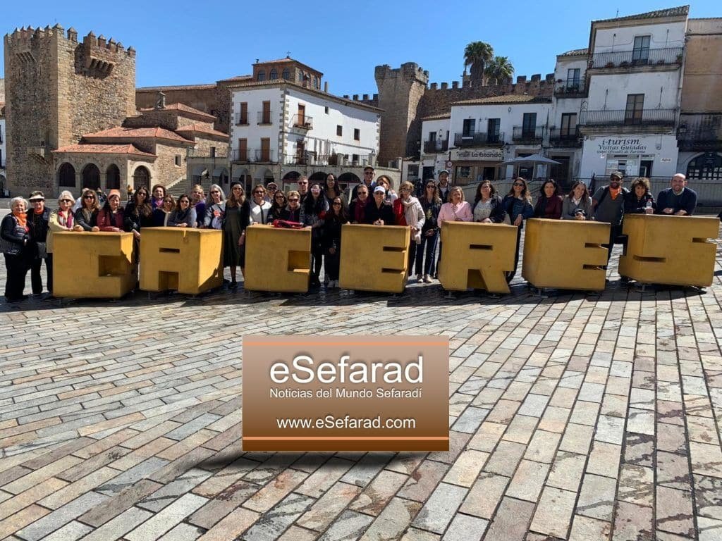 04-caceres-plaza_mayor