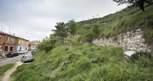 Ladera del Castillo donde se creen que están los restos del asentamiento. - Foto: Patricia