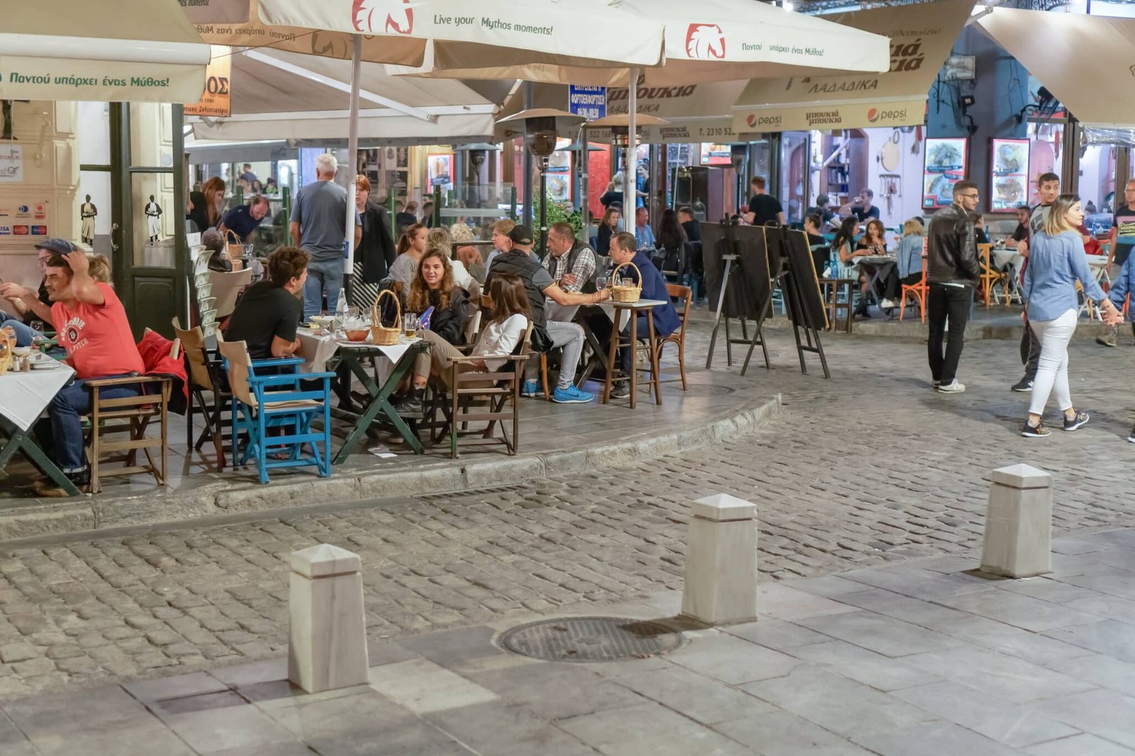 El animado barrio de Ladadika en Tesalónica Theocharis Charitonidis)