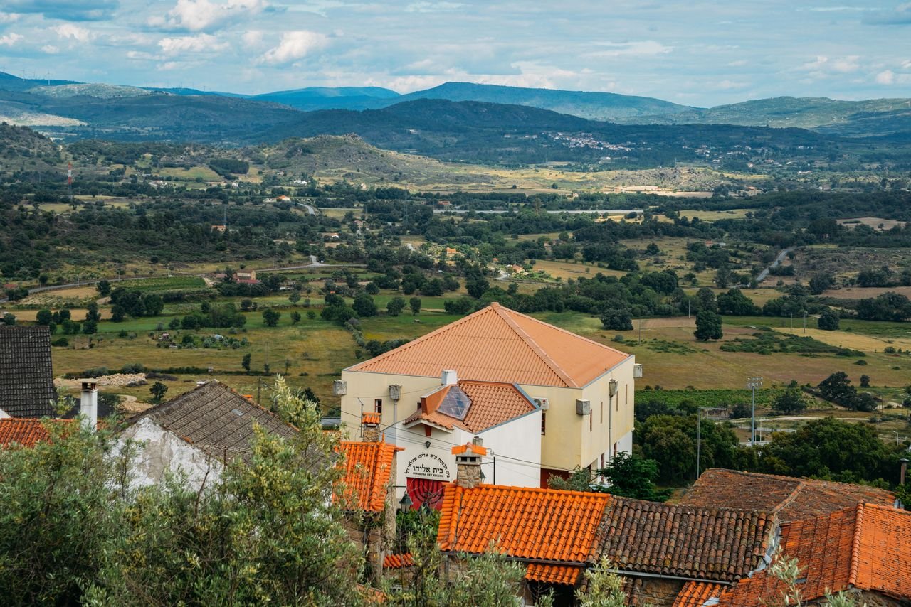 FIELES PARA SIEMPRE La sinagoga Beit Eliahu se estableció en 1996, en honor a la comunidad judía oculta durante mucho tiempo en Belmonte, Portugal. FOTO: ALAMY