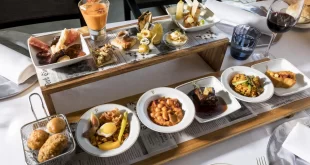 Platos del restaurante Santo Tomás, en el parador de Alcalá de HenaresLRM