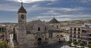 Plaza Nueva en Lucena / TURISMO DE LA SUBBETICA