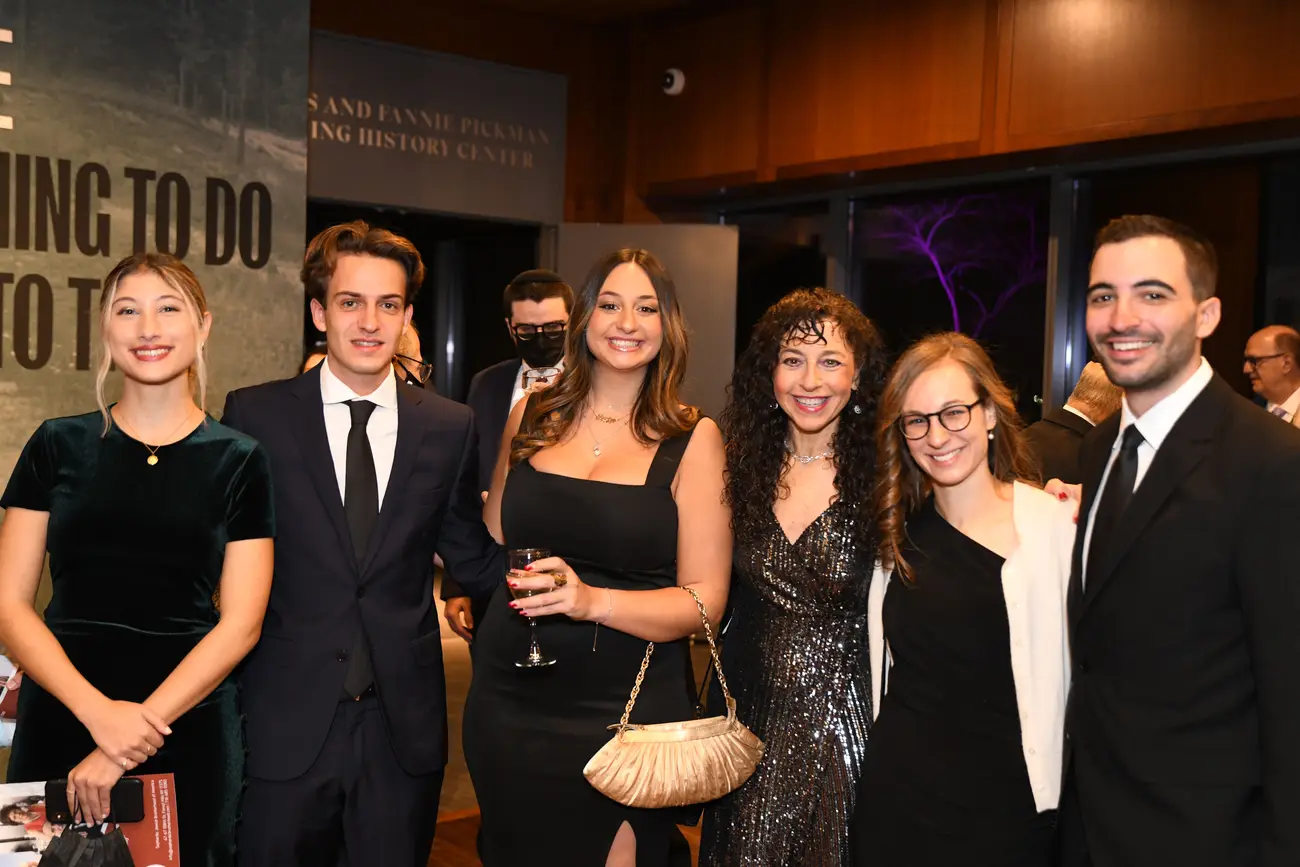 Participantes de Grecia y Estados Unidos en la Gala Nacional de la Comunidad Sefardí 2021 en la ciudad de Nueva York CORTESÍA DE ETHAN MARCUS.