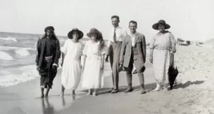 La playa de Gaza, 1924. Esta fotografía es parte del proyecto Archive Network Israel y está disponible como parte de una colaboración entre el Instituto Yad Yitzhak Ben-Zvi, el Ministerio de Jerusalén y Patrimonio de Israel y la Biblioteca Nacional de Israel.