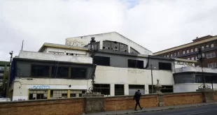 Fachada exterior del mercado de la Puerta de la Carne, en una imagen archivo. / JUAN CARLOS MUÑOZ