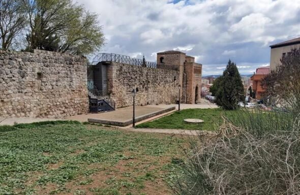 Casa del Cid ■ Situación aproximada en el Burgos actual de la histórica «calle de la Peñavera», donde se ubicaron en el siglo XV las «casas que dizen fueron del Cid de Bivar», en la colación de San Esteban. "Un solar del Cid", por tanto, muy anterior al que hoy conocemos.