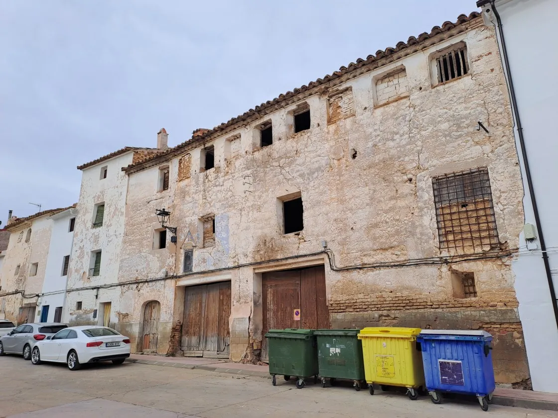 El Granero del Diezmo de Híjar, frente a la Sinagoga, será uno de los elementos de iluminación preferente. M. N.