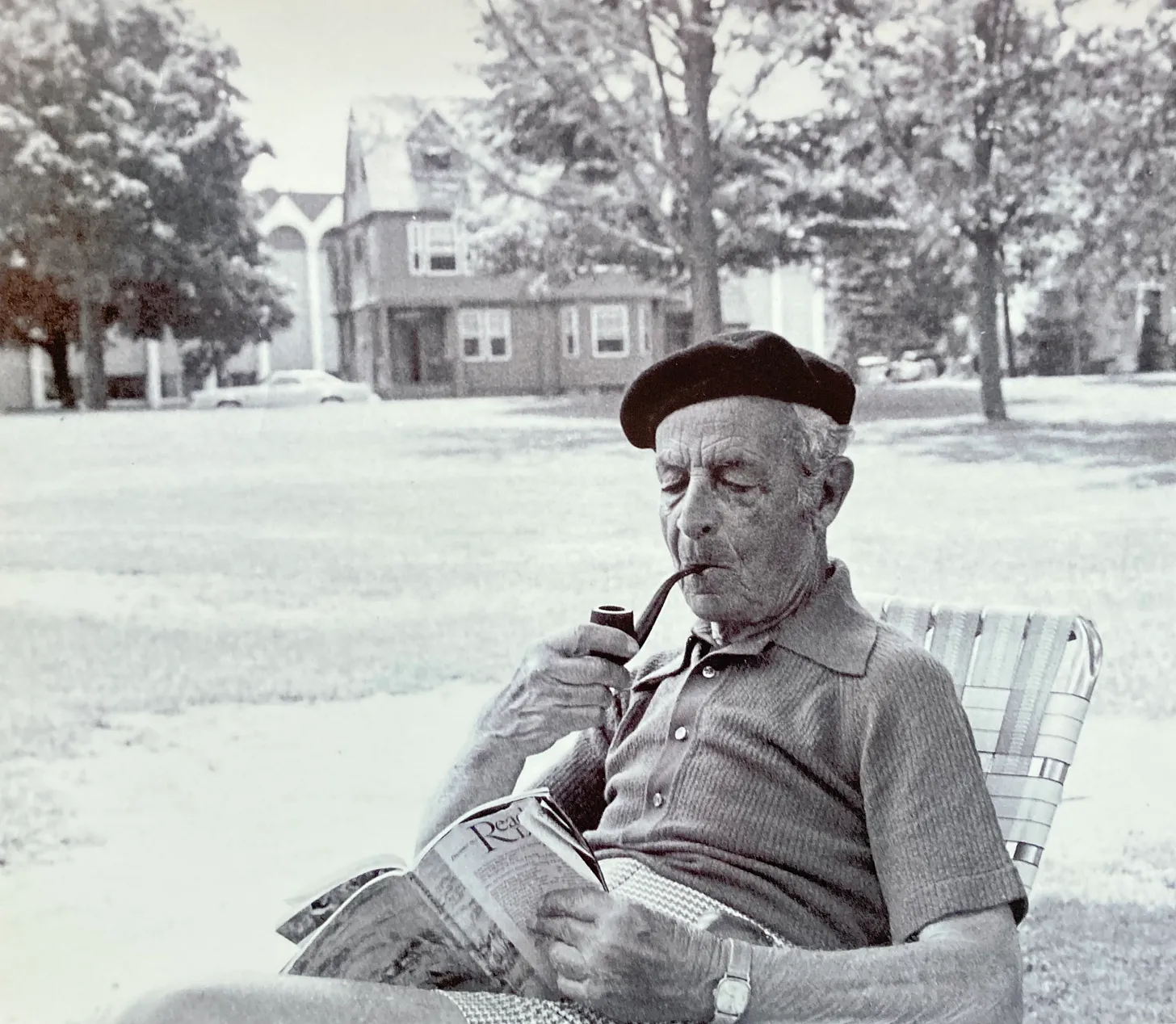 Alfred Ascher en Worcester, Massachusetts, en algún momento entre 1978 y 1986. (Cortesía de Albion-Andalus Books, Gloria Ascher y Robert Ascher.)