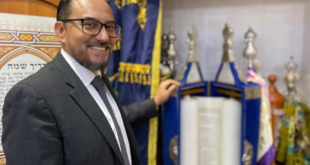 Rabino Ezra Rodríguez de la Comunidad Judía de Antioquia en Colombia. Fuente Fotografía de Marius Bremmer