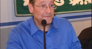 El investigador Javier Bona durante una conferencia sobre judaísmo