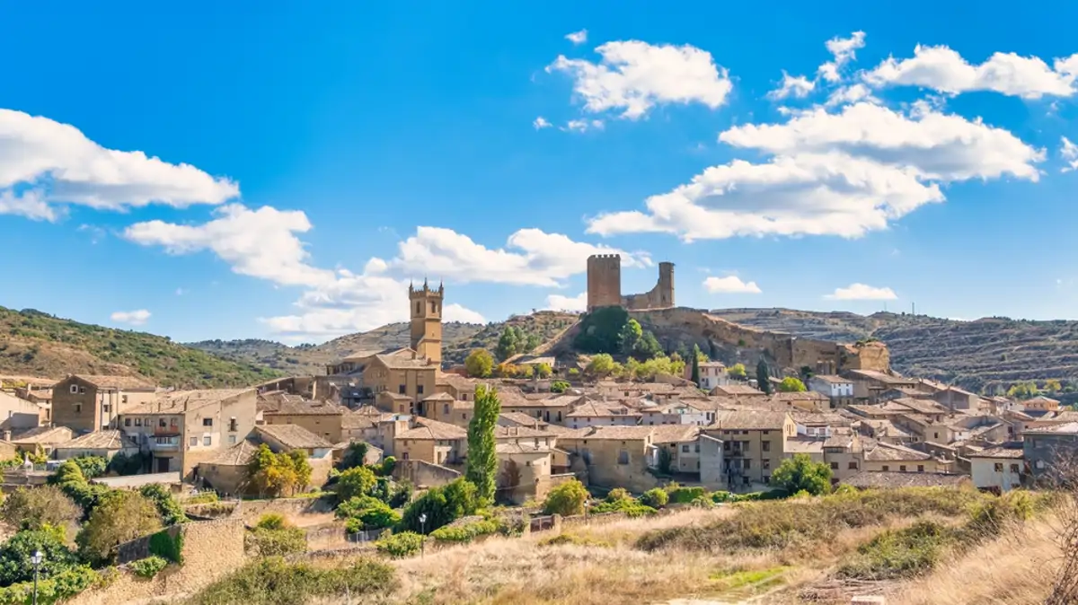 Uncastillo y su especial skyline medieval.Foto: shutterstock